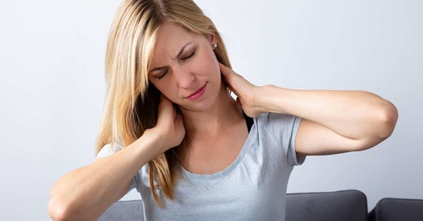 خشکی و سفتی گردن