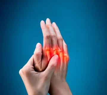 علت درد انگشتان دست