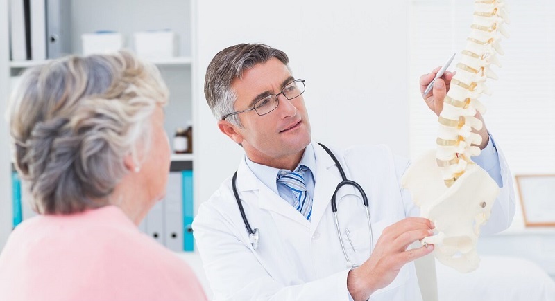 متخصص ستون فقرات